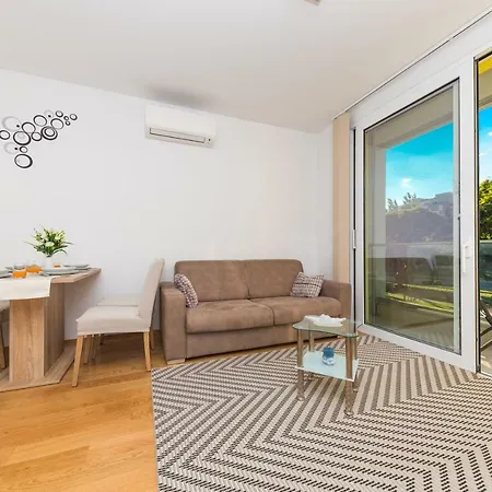 Apartment Alora *