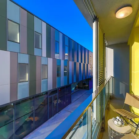 Alora Apartment *